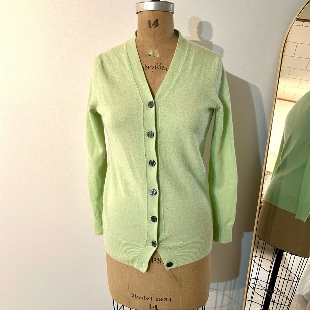 J. Crew Women’s Wool Cashmere Nylon Blend Light Green Cardigan Sz S *small stain